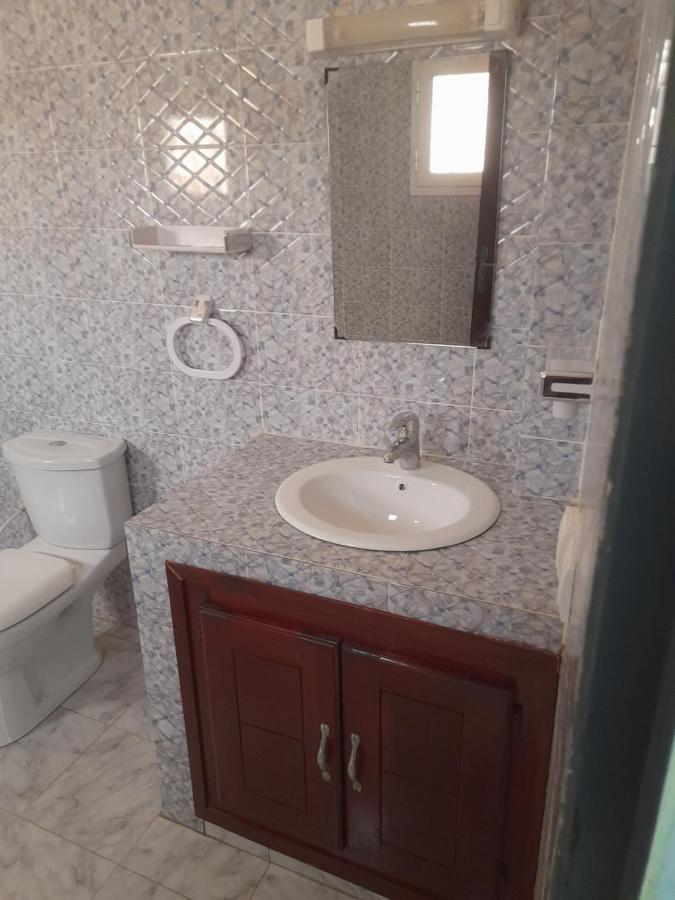 Maison D Hote La Dore Du Senegal Bas-De - Villa 索蒙 外观 照片