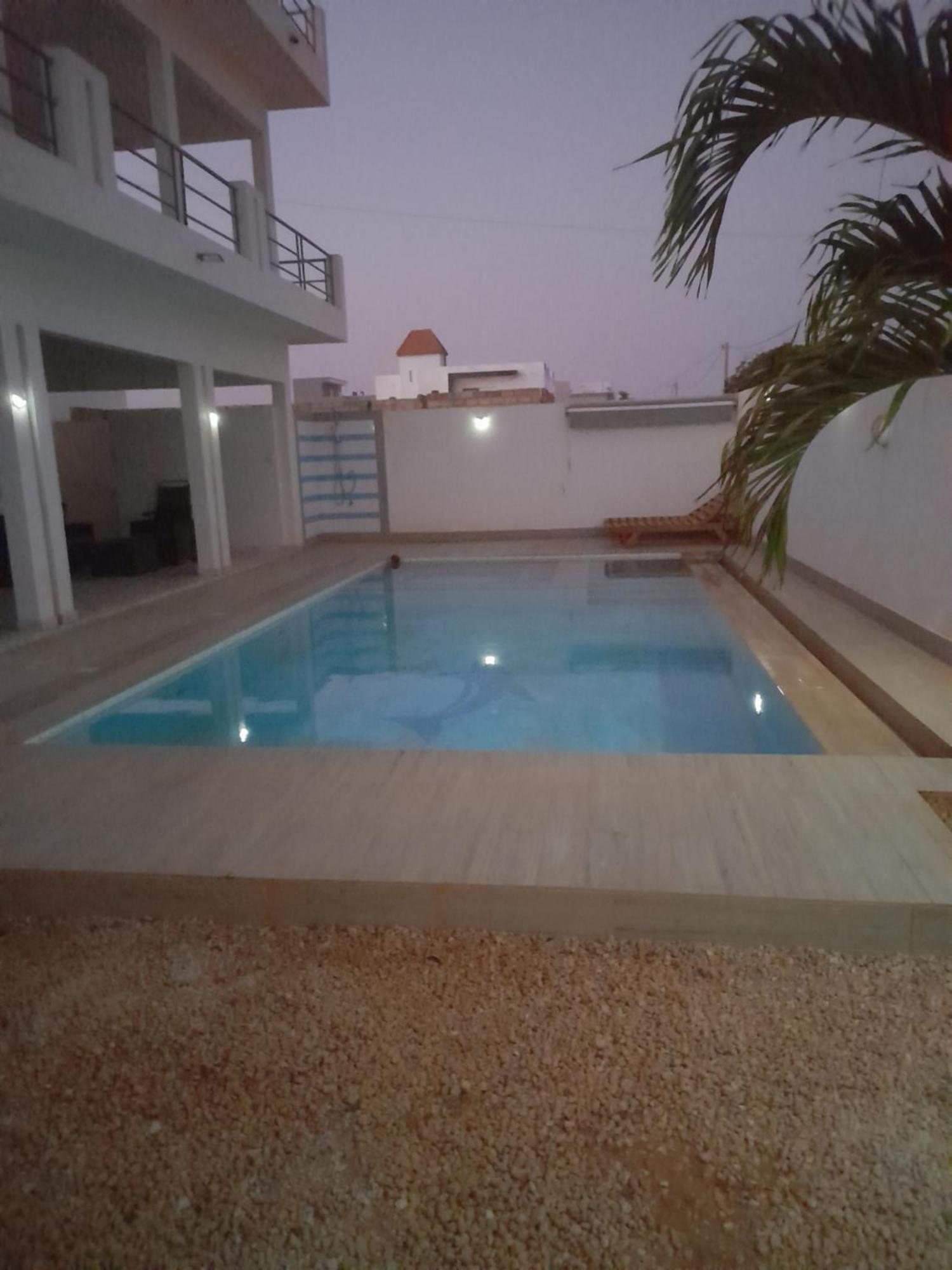 Maison D Hote La Dore Du Senegal Bas-De - Villa 索蒙 外观 照片